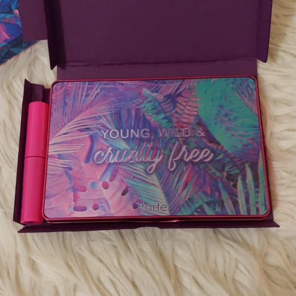 💖FIRM! NWT TARTE UNLEASHED EYESHADOW PALETTE WITH TRAVEL SIZE BIG EGO MASCARA - Picture 7 of 15